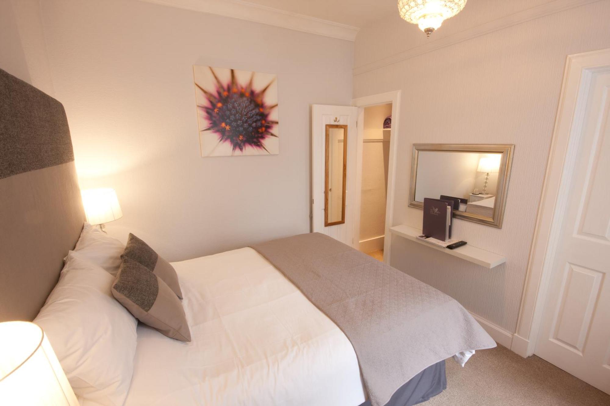 The Ness Guest House Inverness Rum bild